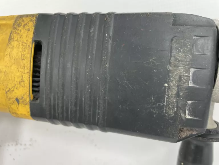 MŁOTOWIERTARKA DEWALT D25003 TYPE 3