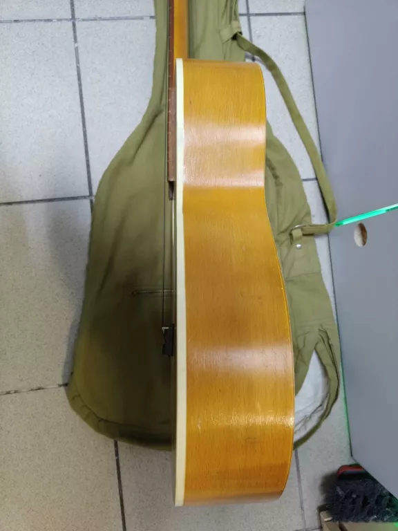 GITARA AKUSTYCZNA DEFIL HS-20 1987 ROK POKROWIEC