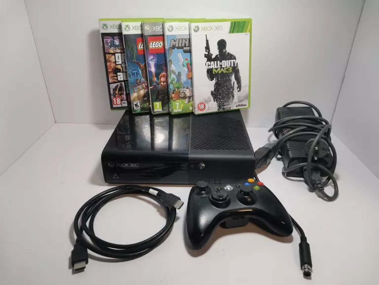 KONSOLA XBOX 360 E 4GB