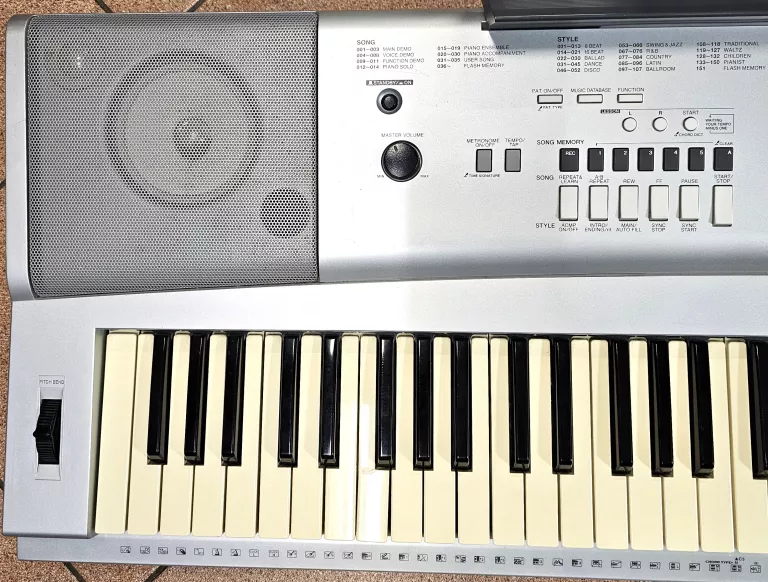 KEYBOARD YAMAHA DGX 220 + STOJAK + ZASILACZ+ INSTRUKCJA