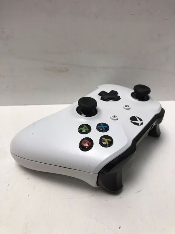 PAD XBOX ONE 1708 BIALY