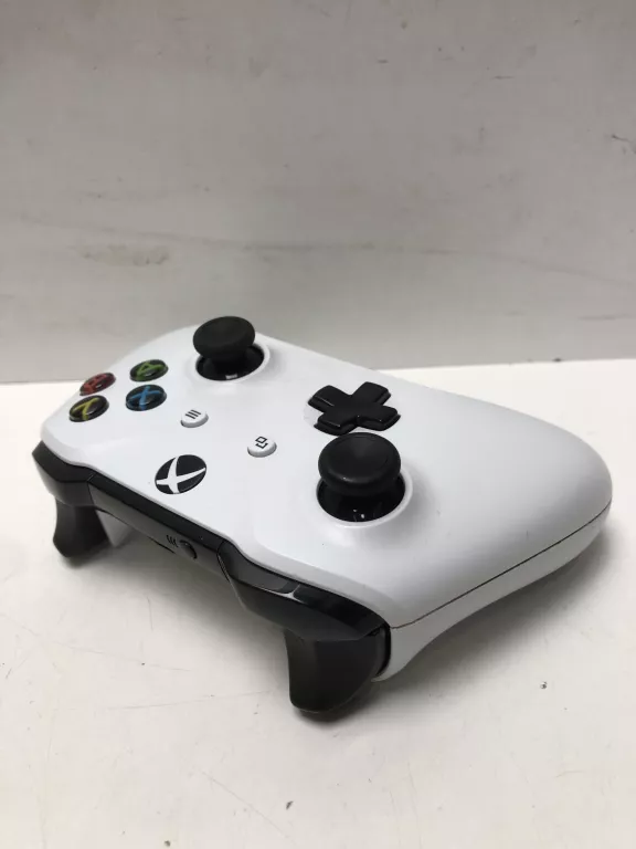 PAD XBOX ONE 1708 BIALY