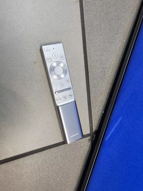 telewizor-samsung-qled-qe55q74tat-100hz-dvb-t2-hevc-przekatna-ekranu-cale-5500