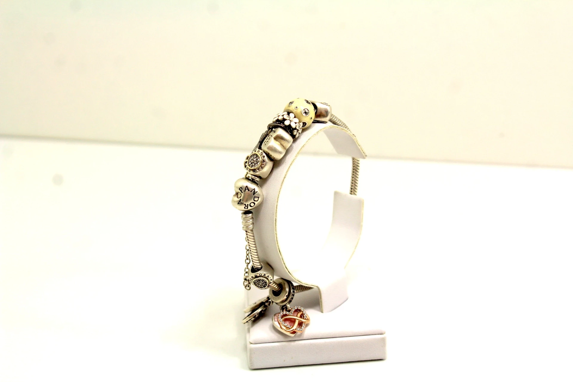 bransoletka-pandora-8-charmsow-185cm-aleje-jerozolimskie-33-warszawa-boonum