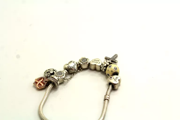 bransoletka-pandora-8-charmsow-185cm-kamien-inny-kamien