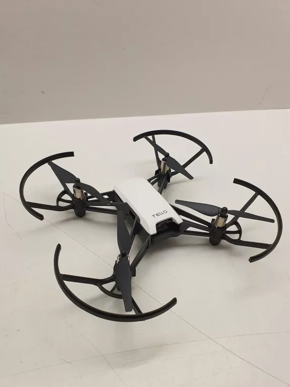 DRON DJI TELLO RYZE INTEL 13 MINUT LOTU 5MPIX 720P ZASIĘG 100M 80G 1100 MA