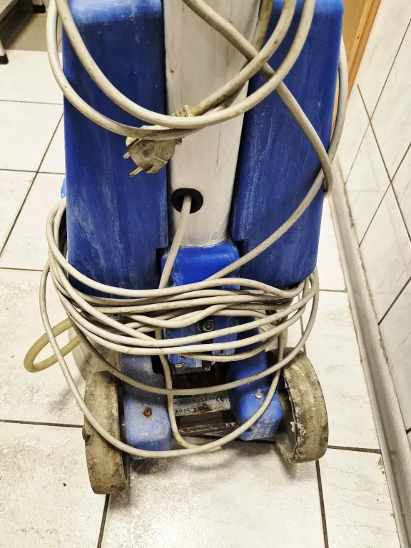 PROFESIONALNA MYJKA DO PODŁÓG ECOLAB BLUE DISC 180 DO NAPRAWY