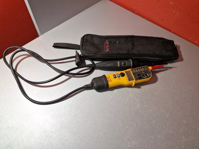 MIERNIK FLUKE T150 VDE