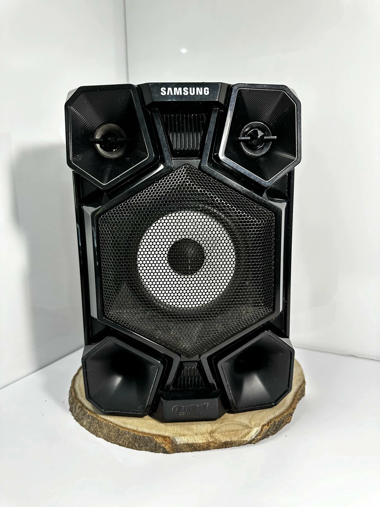 wieza-samsung-mx-j630-uszkodzona-pasmo-przenoszenia-0