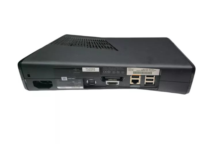 KONSOLA MICROSOFT XBOX 360 E 4GB KINECT 2 PADY