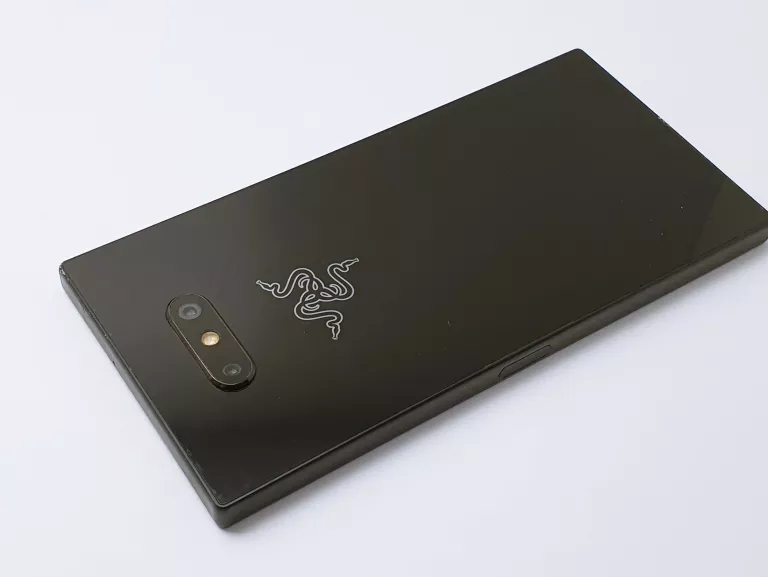 TELEFON RAZER PHONE 2 8/64GB KOMPLET