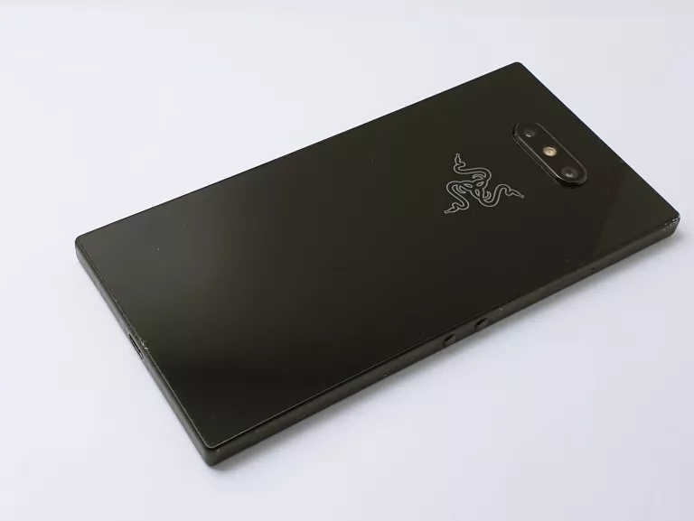 TELEFON RAZER PHONE 2 8/64GB KOMPLET