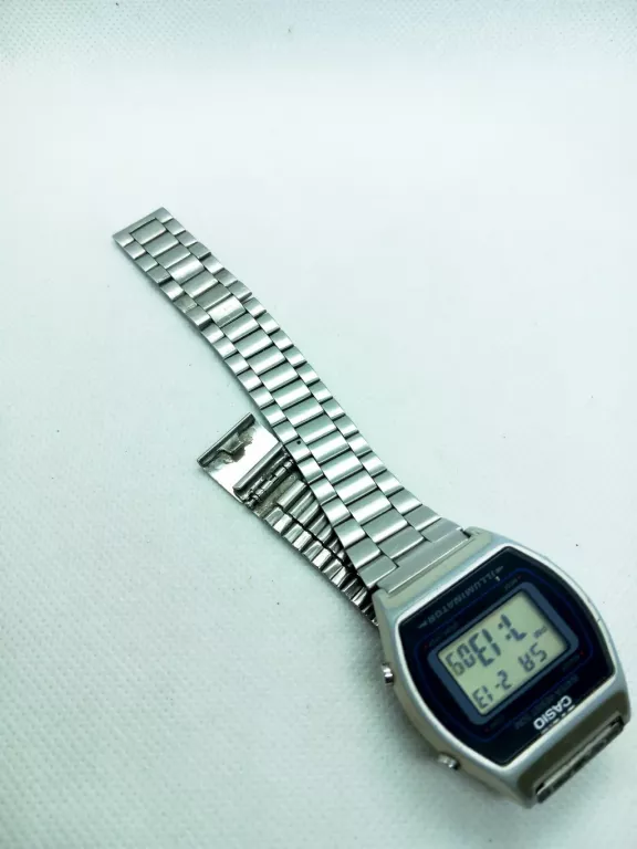 ZEGAREK ELEKTRONICZNY CASIO B640W RETRO