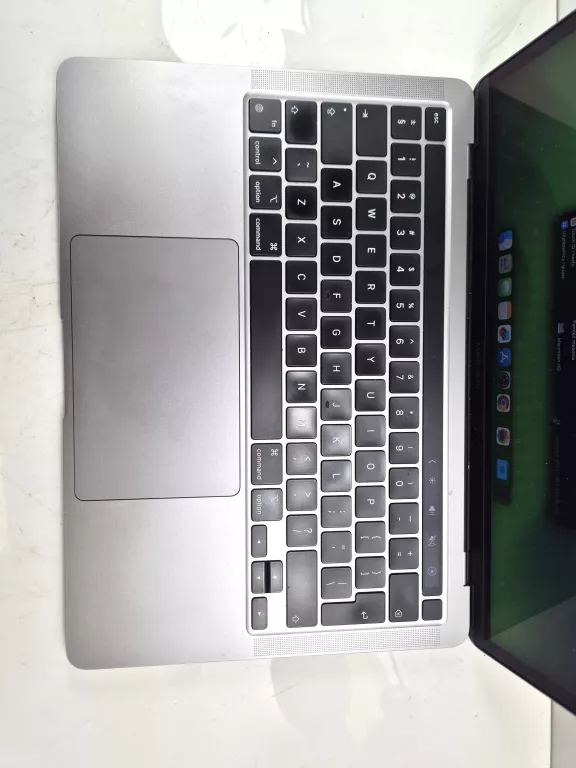LAPTOP MACBOOK PRO 13 M1 (2020) 13,3 " APPLE M 16 GB / 512 GB