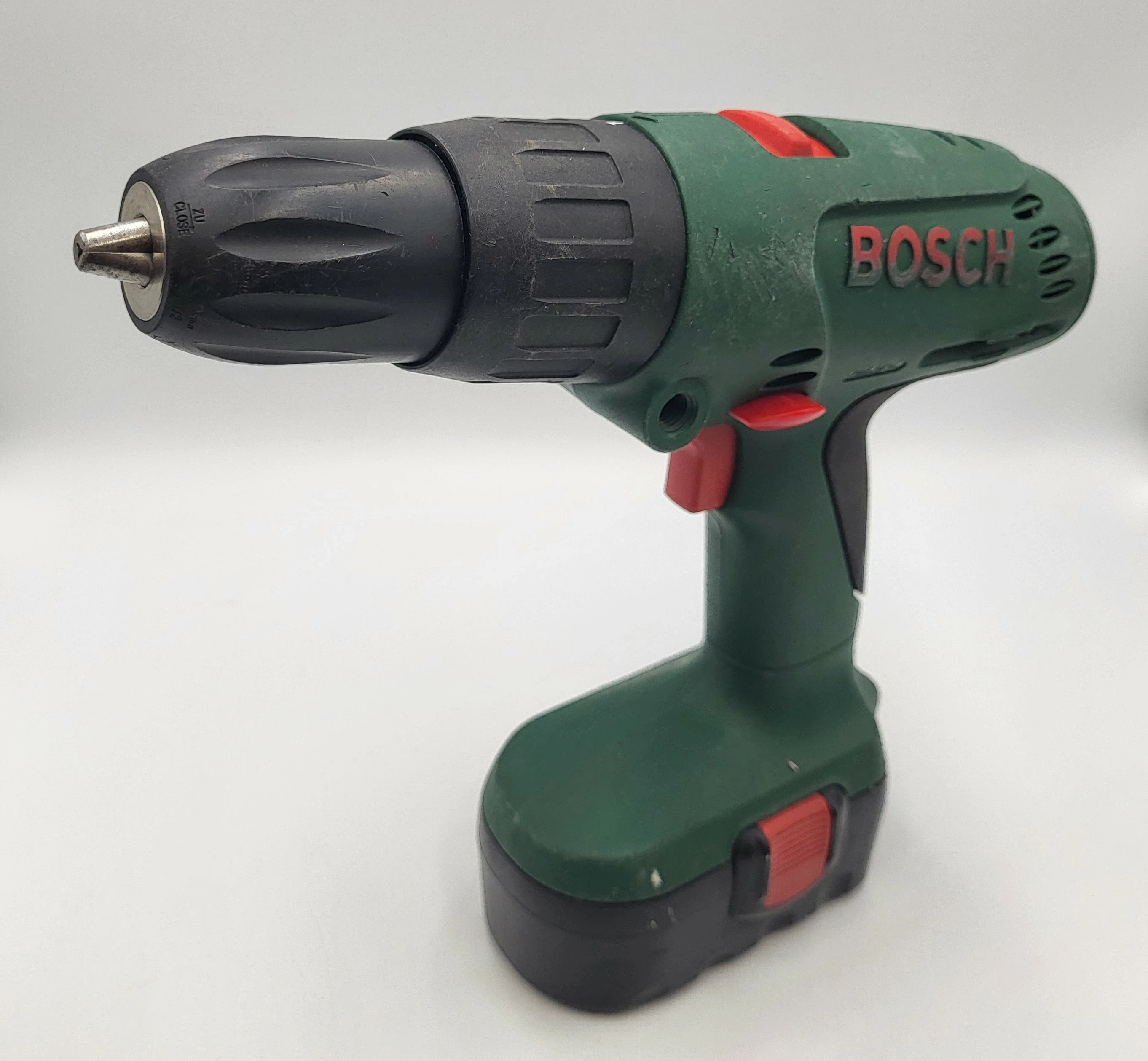 wkretarka-bosch-pa6-gf35-aku-15v-lad-2007-781-004210-pojemnosc-akumulatora-15