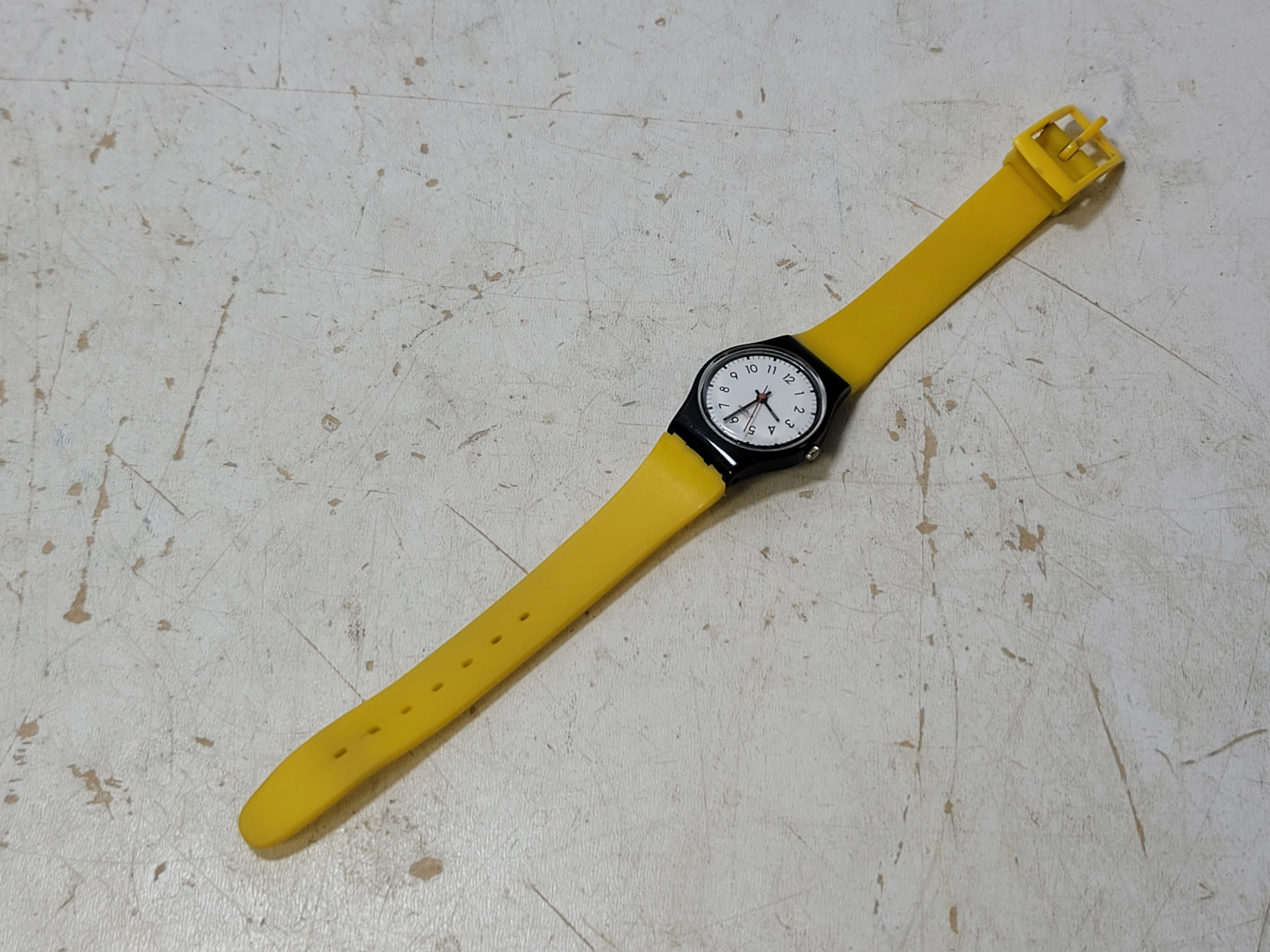 zegarek-swatch-s008-rodzaj-analogowe