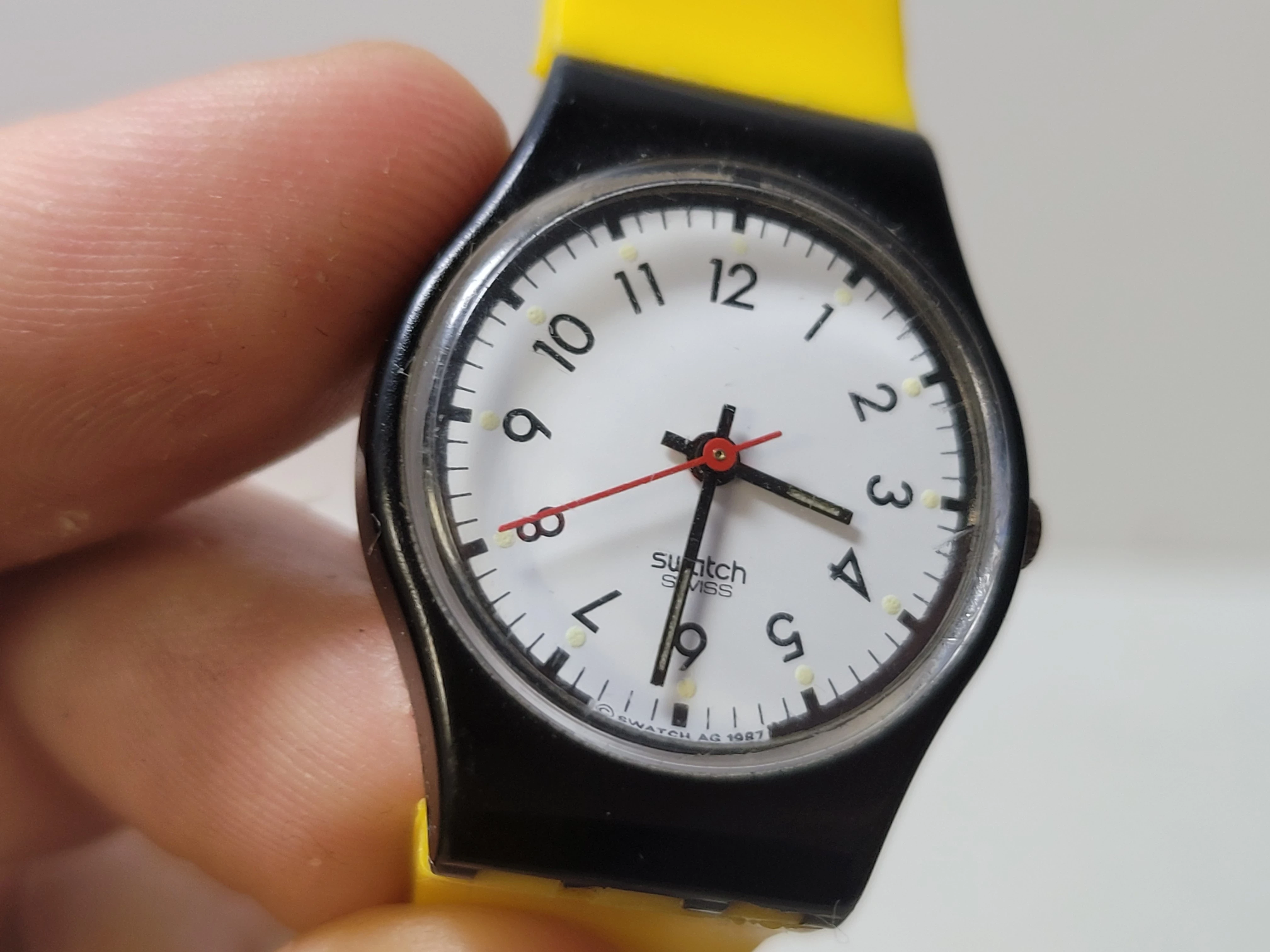 zegarek-swatch-s008-osiedle-niepodleglosci-1-krakow