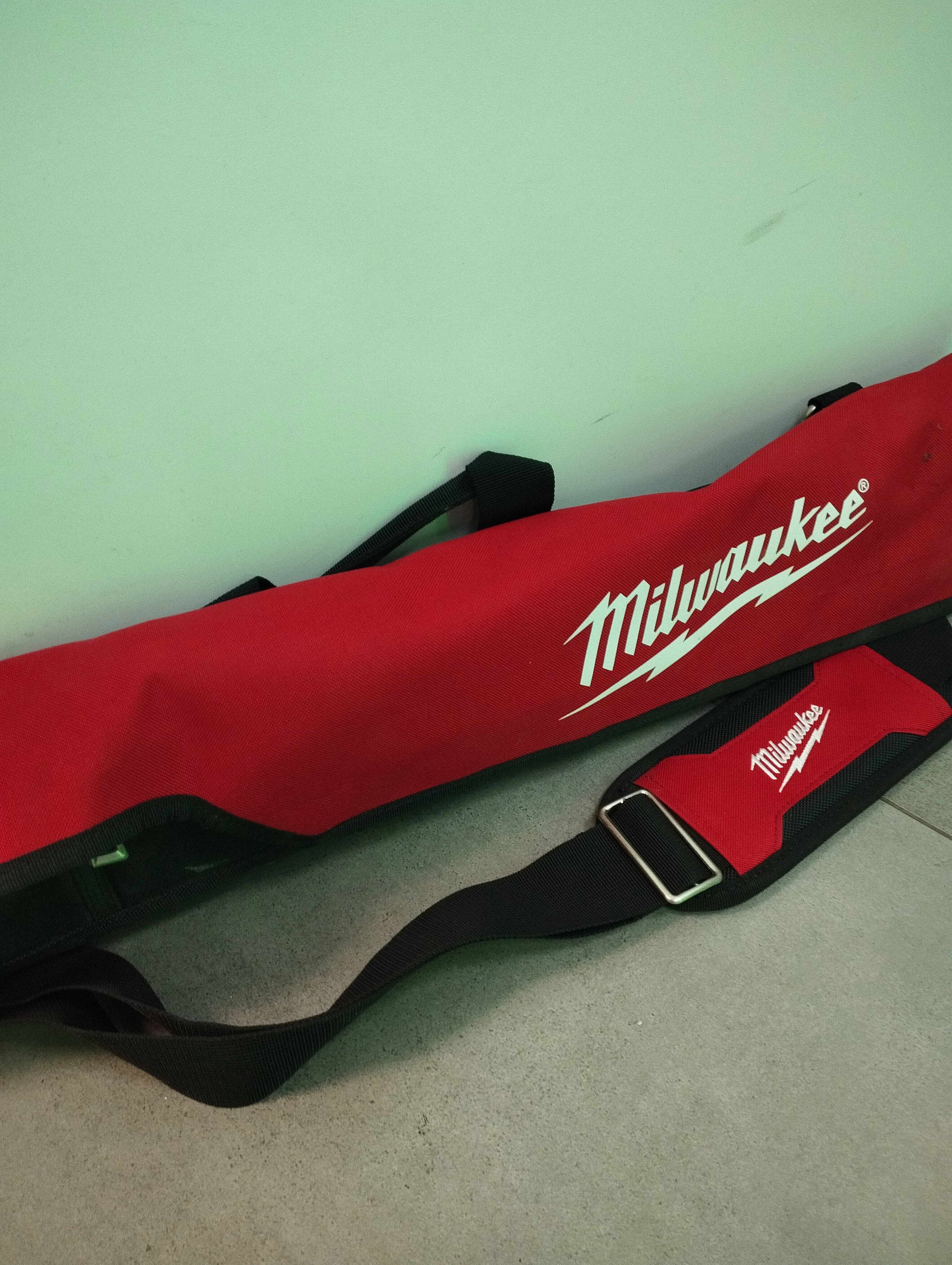 elektroniczna-poziomica-milwaukee-60-cm-super-okazja-rodzaj-cyfrowa