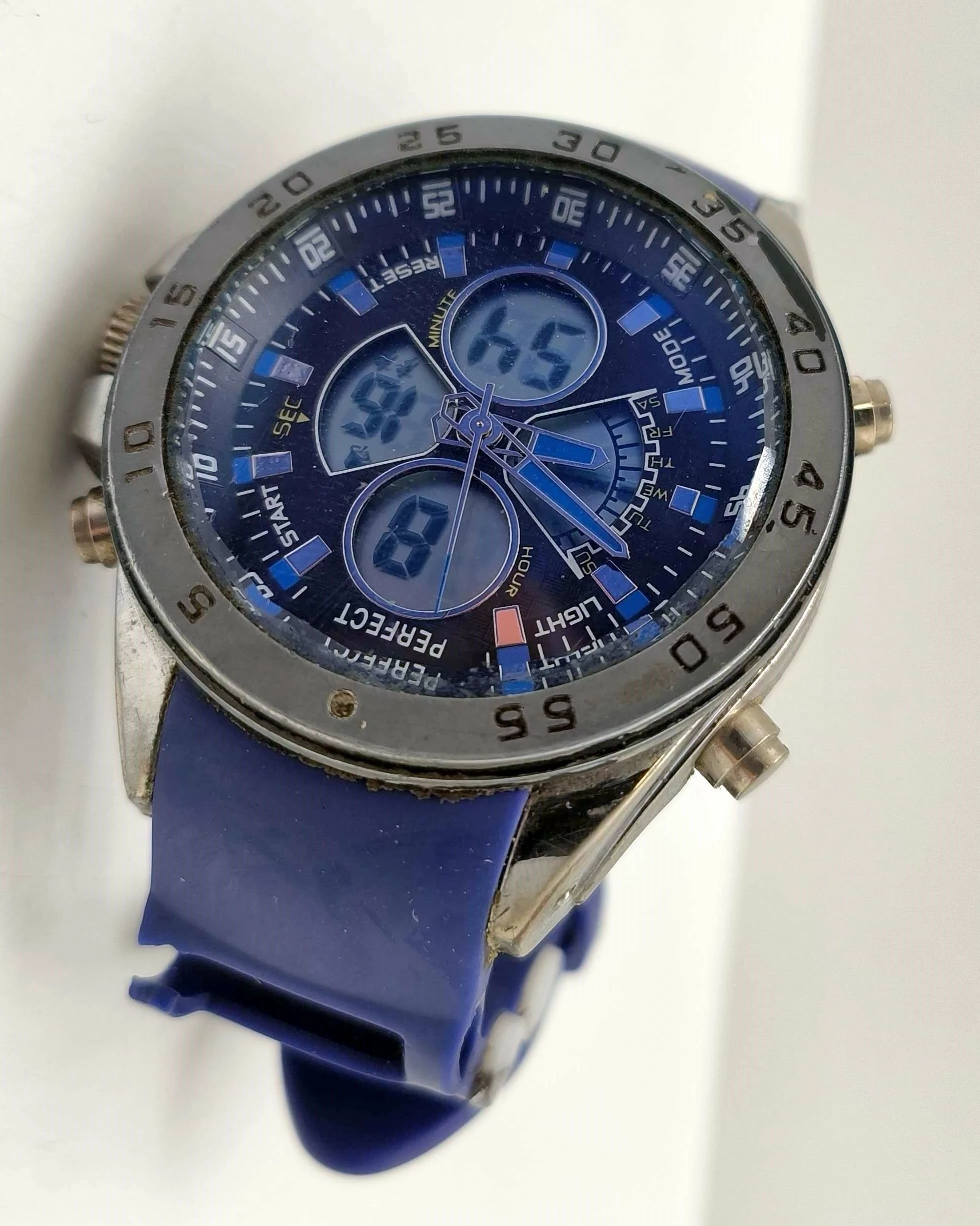 zegarek-perfect-a809-rodzaj-analogowe