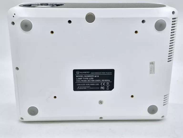 PROJEKTOR VANKYO PERFORMANCE V630