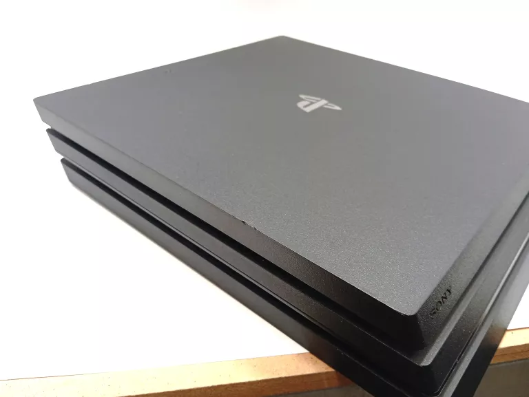 KONSOLA SONY PLAYSTATION 4 PRO 1 T CZARNY