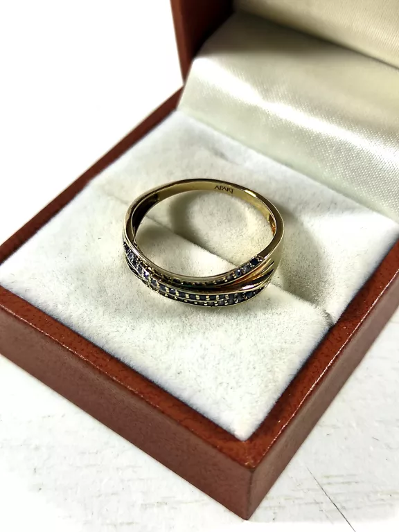 wykwintny-zloty-pierscionek-apart-pr333-r18-material-dominujacy-zloto