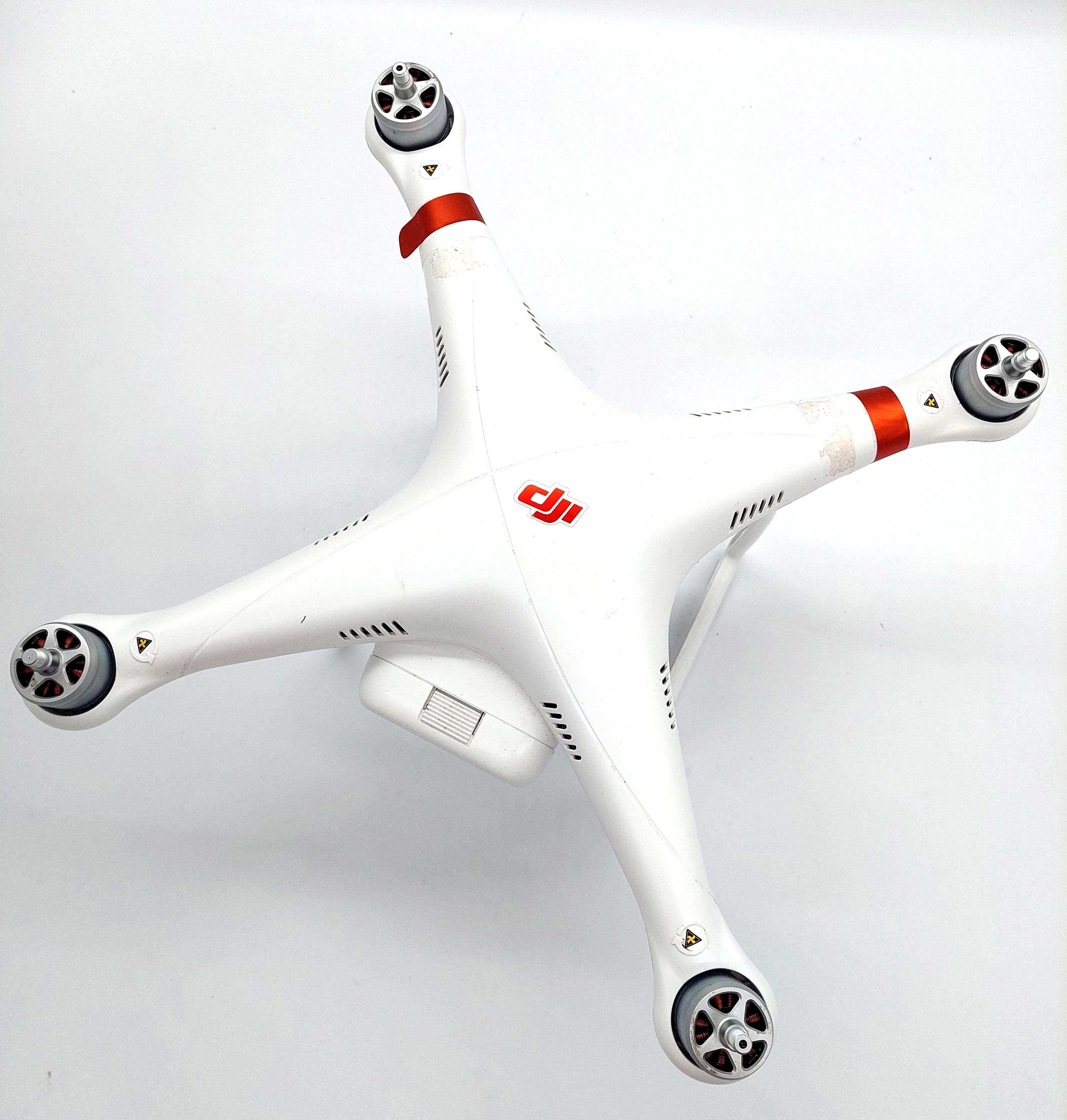 dron-dji-phantom-3-standard-pudelko-marka-dji