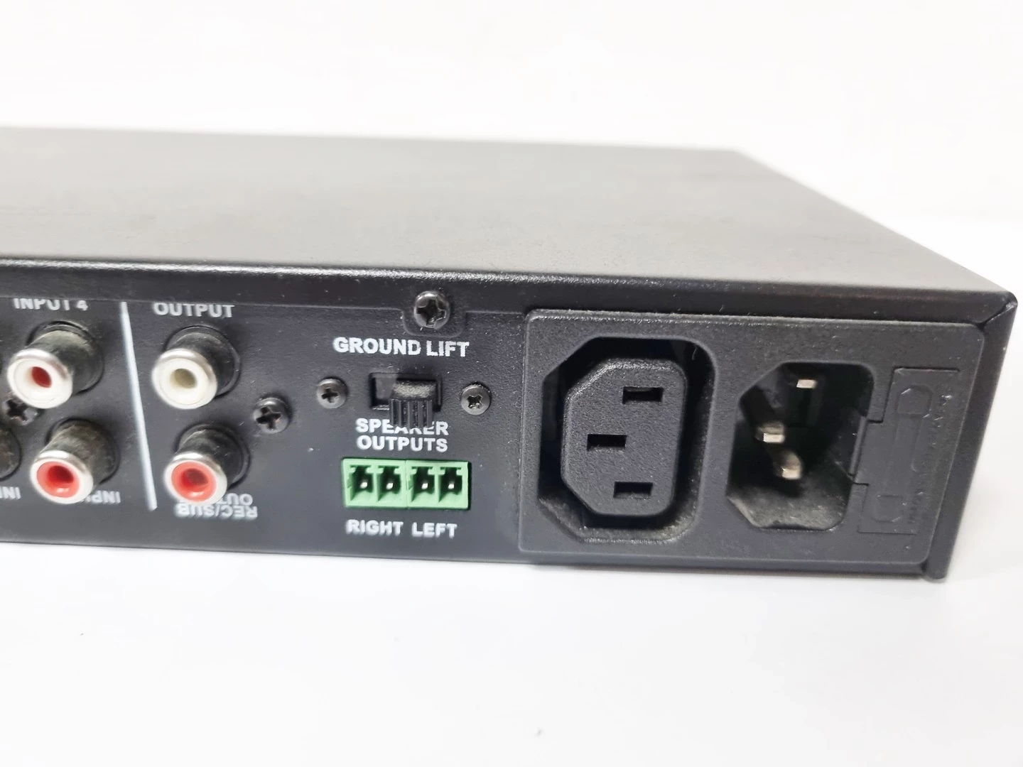 wzmacniacz-cyfrowy-vision-av-1600-liczba-kanalow-2