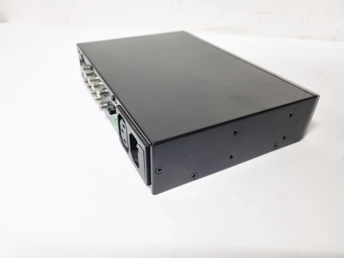 wzmacniacz-cyfrowy-vision-av-1600-kod-producenta-6sv0023bkeu666