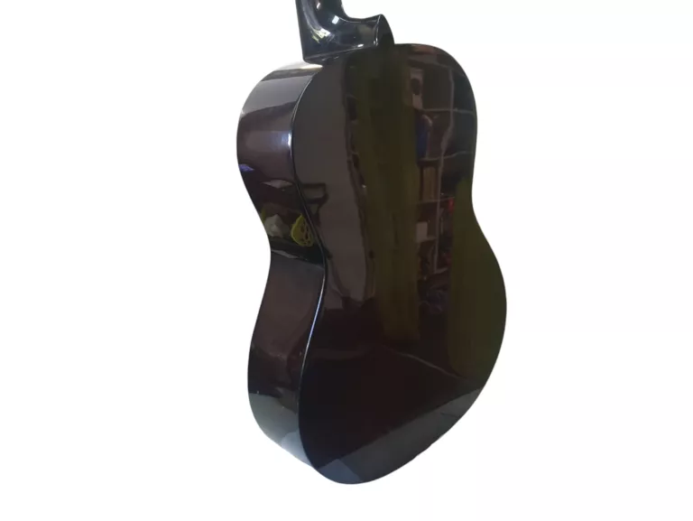 GITARA KLASYCZNA LUCIDA 5208