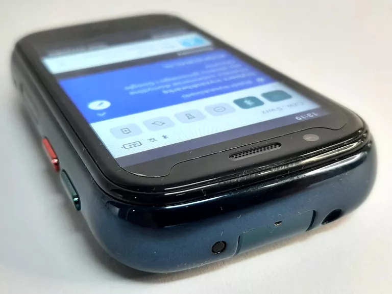 unihertz-jelly-2-6128-przekatna-ekranu-300