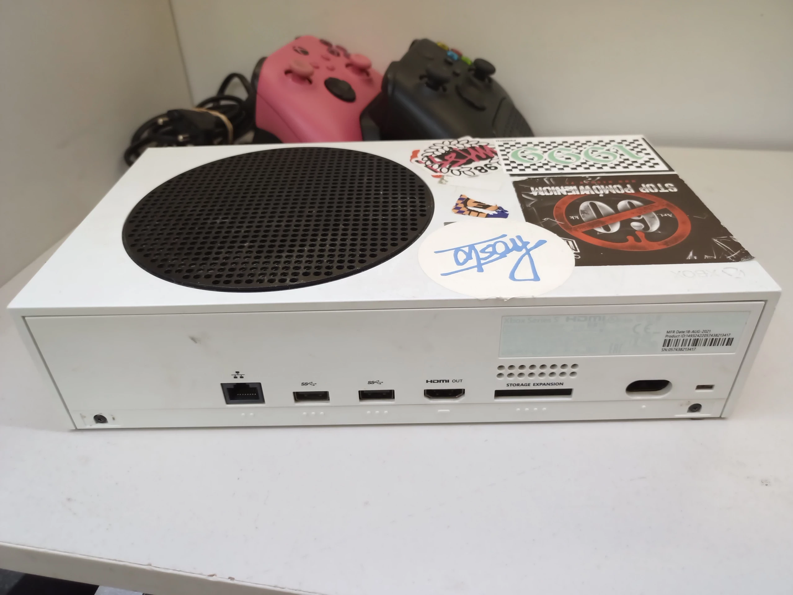 konsola-xbox-series-s-2x-pad-ladowarka-ean-gtin-889842651409