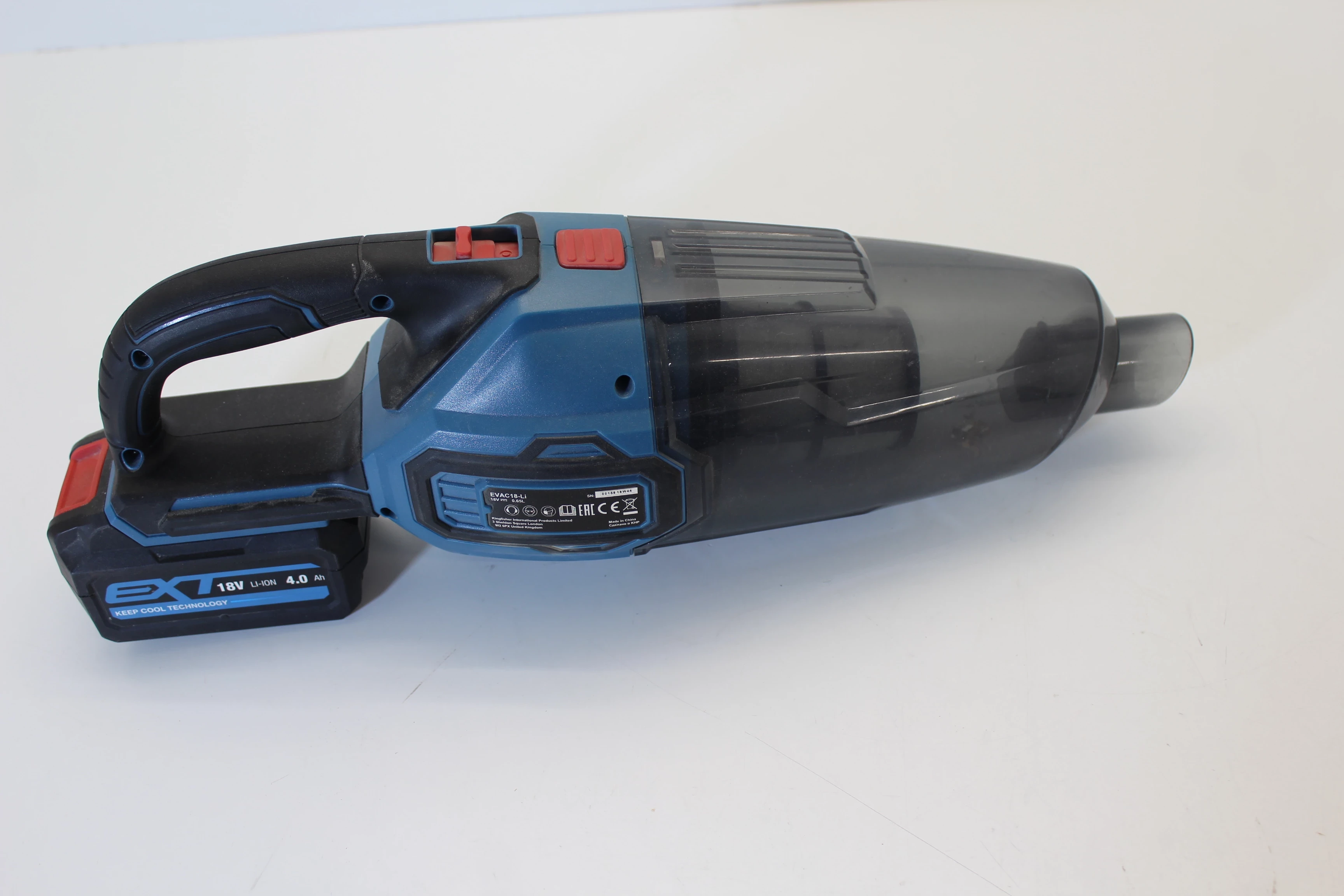 odkurzacz-erbauer-evac18-li-akumulator-pojemnosc-zbiornika-065