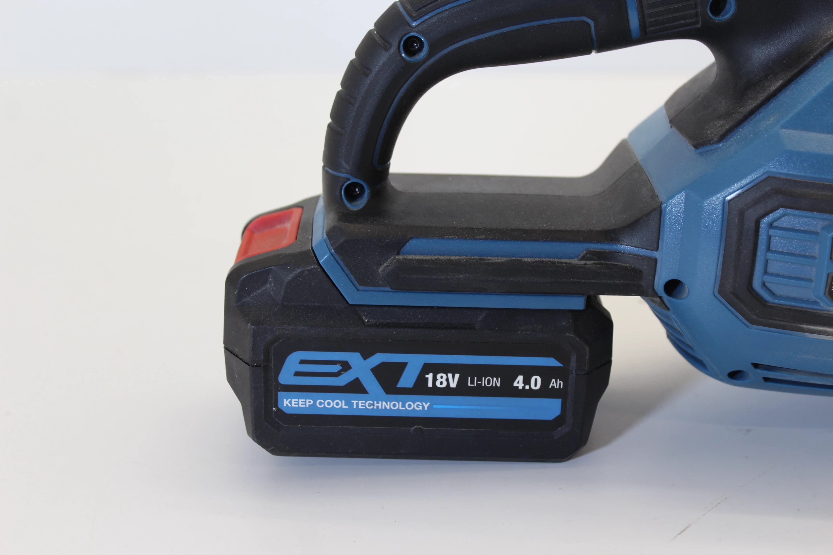 odkurzacz-erbauer-evac18-li-akumulator-maksymalna-moc-3000