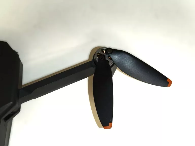 DRON Z KAMERA 8K HD AE3 PRO ETUI