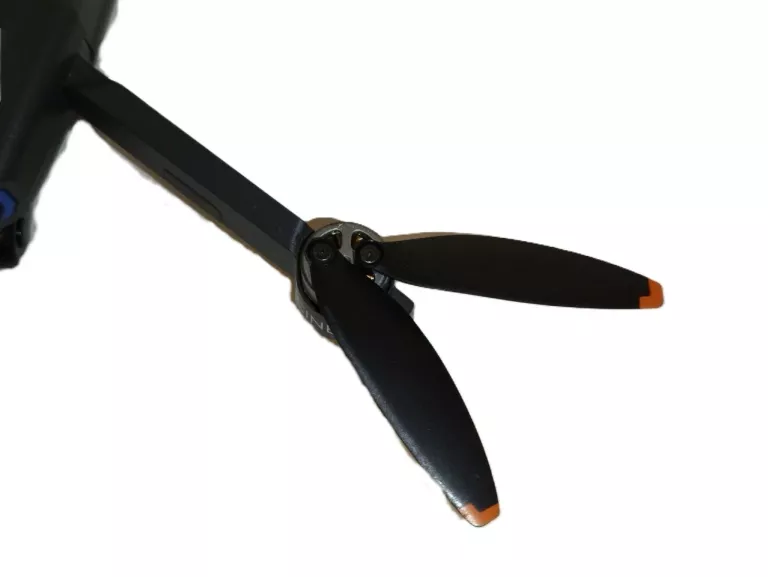 DRON Z KAMERA 8K HD AE3 PRO ETUI