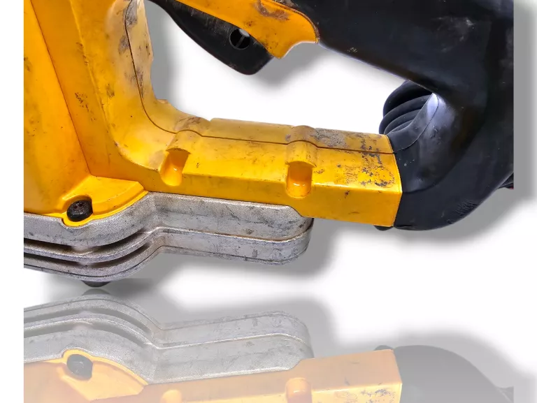 PIŁA DO PUSTAKÓW DEWALT DWE 397-Q5 USZKODZONA