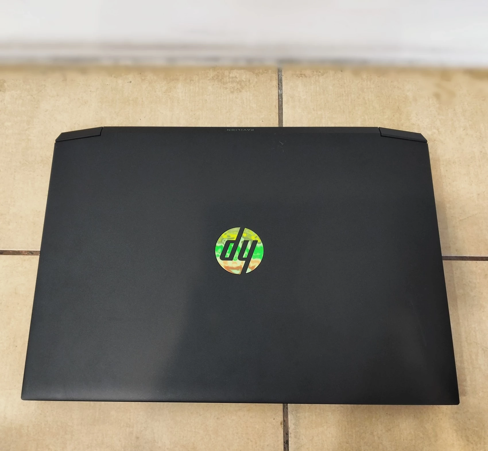 laptop-hp-pawilon-gaming-15-ec2410nw-przekatna-ekranu-1560