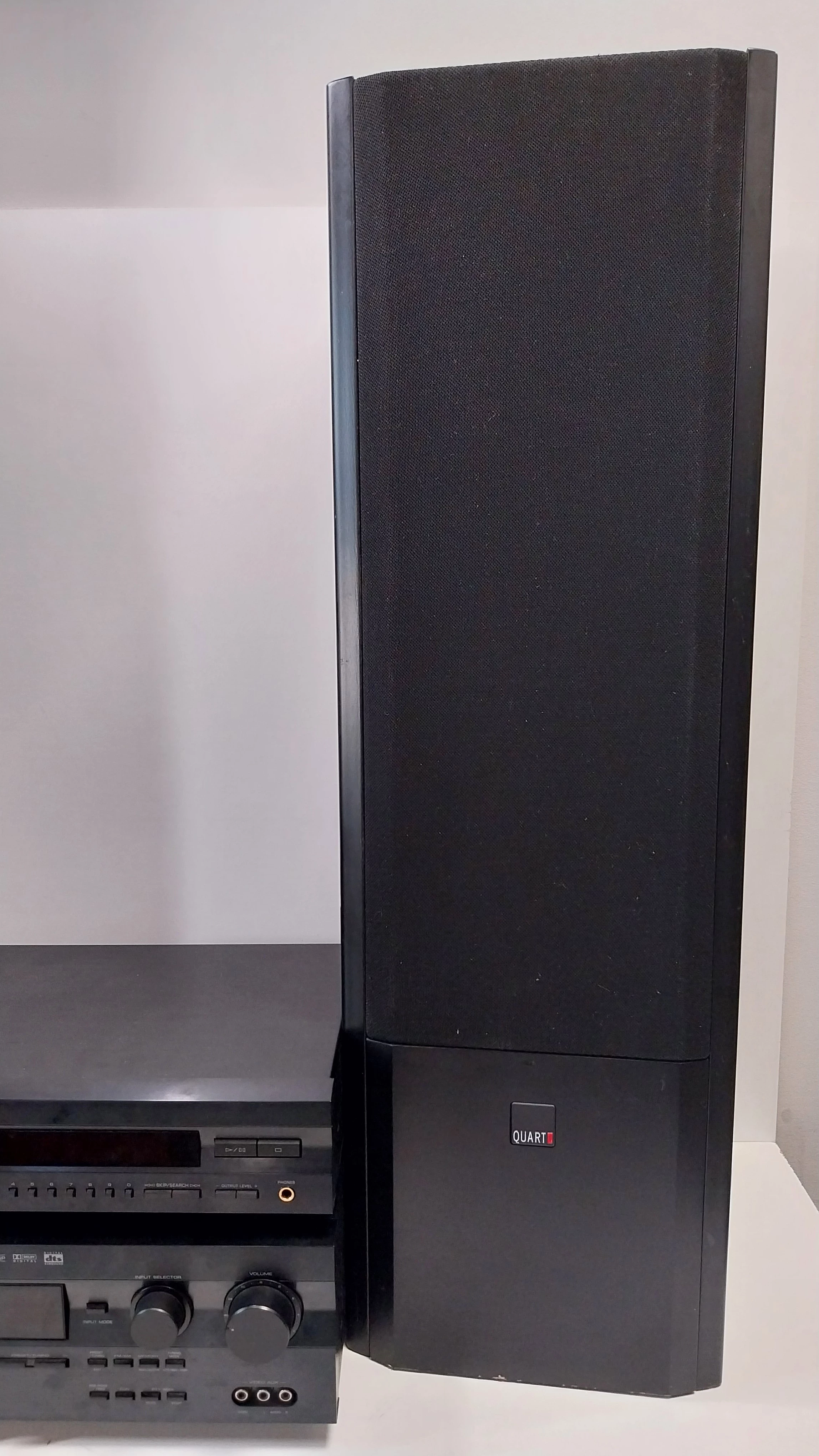 kino-domowe-yamaha-amplituner-2-glosniki-stan-uzywany