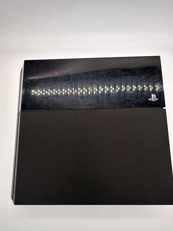KONSOLA PS4 CUH-1116A +DWA PADY +OKABLOWANIE +STACJA ŁADUJĄCA GŁOŚNA!!!