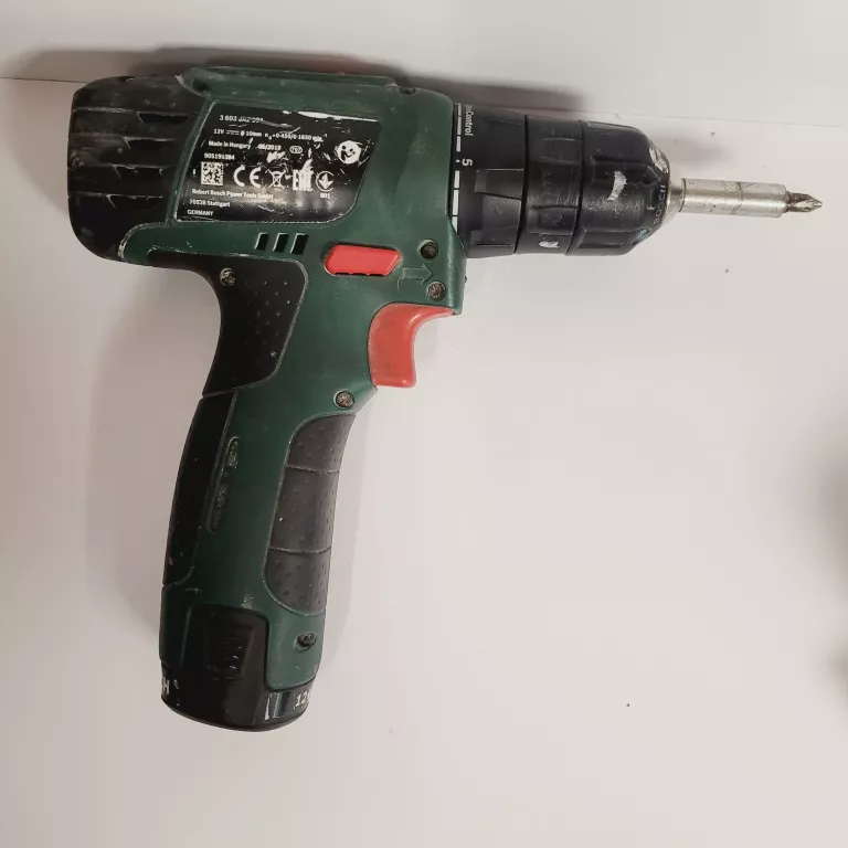 WKRĘTARKA BOSCH EASYDRILL 1200 2 AKU WALIZKA