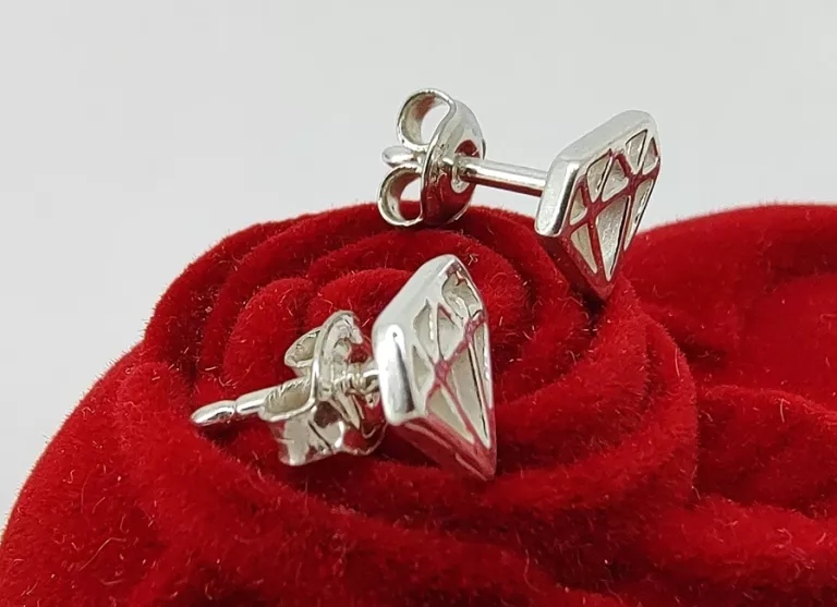 SREBRNE KOLCZYKI DIAMENCIKI P.925 SZTYFT