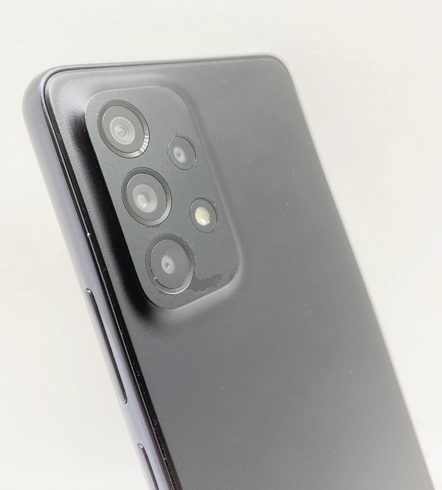 samsung-galaxy-a53-5g-6gb128gb-przekatna-ekranu-650