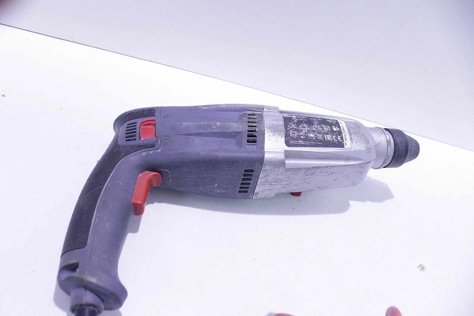 mlotowiertarka-graphite-58g629-energia-udaru-320