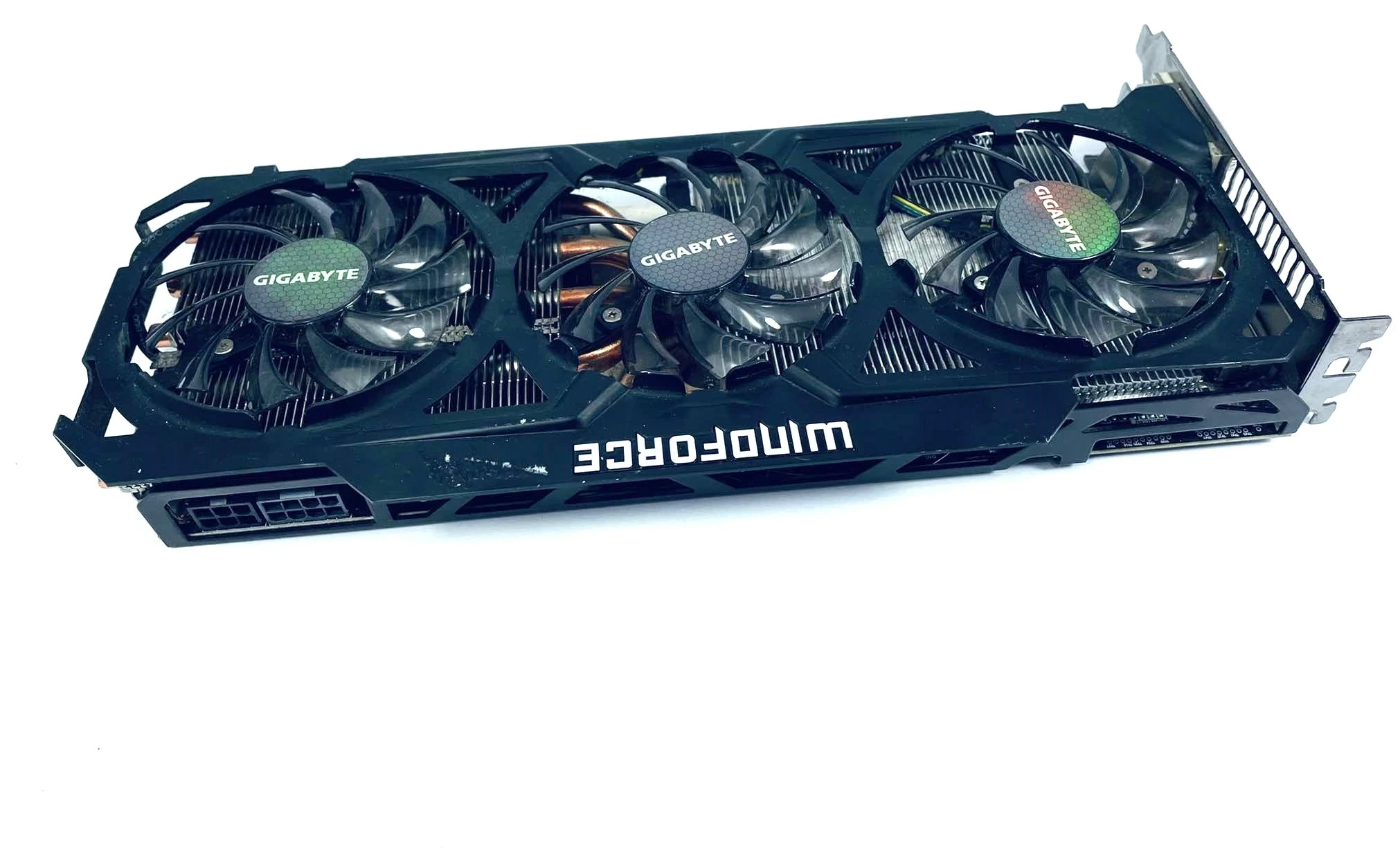 karta-graficzna-radeon-4-gb-rynek-25-wrzesnia