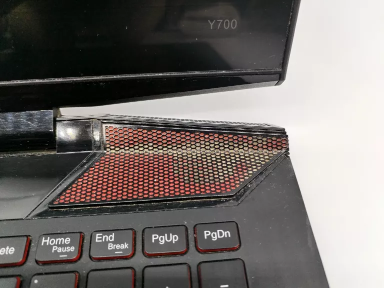 LAPTOP LENOVO IDEAPAD Y700 RAM 16GB,1TB SSD, I7 6700 X8