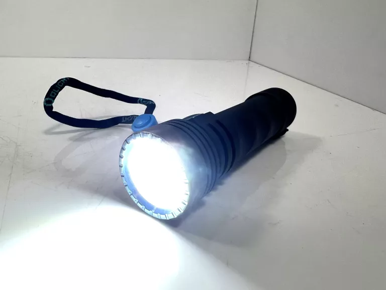 LATARKA OLIGHT SEEKER 2