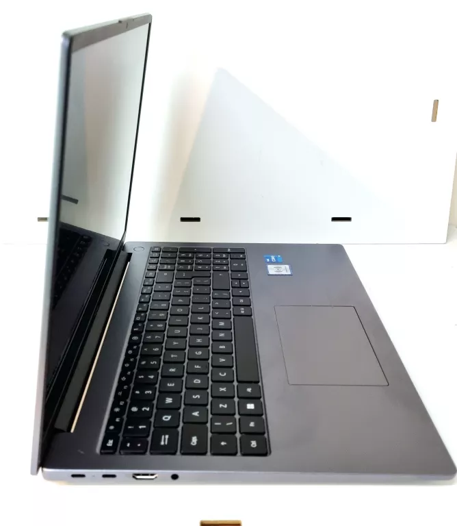 LAPTOP HUAWEI MATEBOOK D16 I5-12450H 16/512GB SZARY WIN11