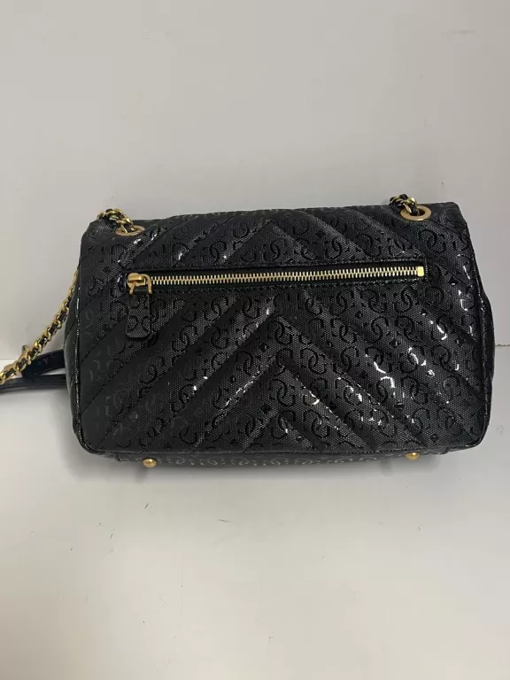 TOREBKA GUESS CZARNA GU151H63T-Q11