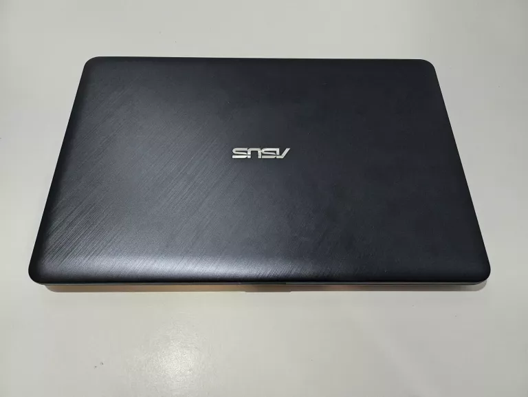 LAPTOP ASUS VIVO BOOK X543U 4GB/256GB INTELCORE I3 7TH